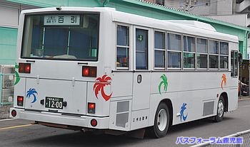 後ろ姿