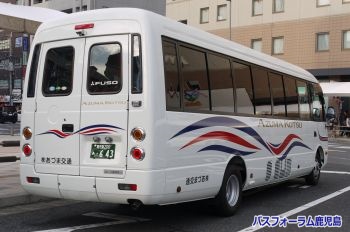 後ろ姿