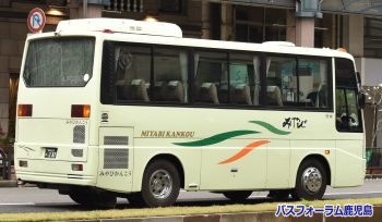 後ろ姿