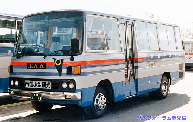 南国小型観光バス