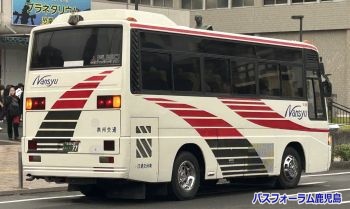 後ろ姿