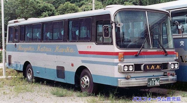 南国小型観光バス