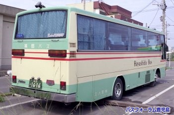 後ろ姿